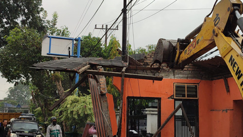 Pemko Medan Bongkar Posko OKP di Kec. Medan Amplas