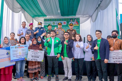 Pelaku UMKM & Nelayan Terima Bansos, Bobby Nasution : Ambil Seluruhnya Tanpa Potongan Administrasi