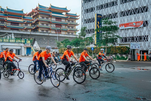 Peringati Hari Sepeda Dunia 2022, Bobby Nasution,  Konsul AS & Forkopimda Gowes Kunjungi Objek Wisata Bersejarah