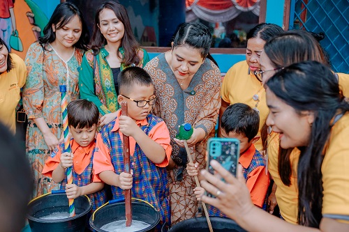 Apresiasi Digelarnya Market Day & Happy With Bharlind School, Ny Kahiyang Ayu: Persiapkan Generasi Emas