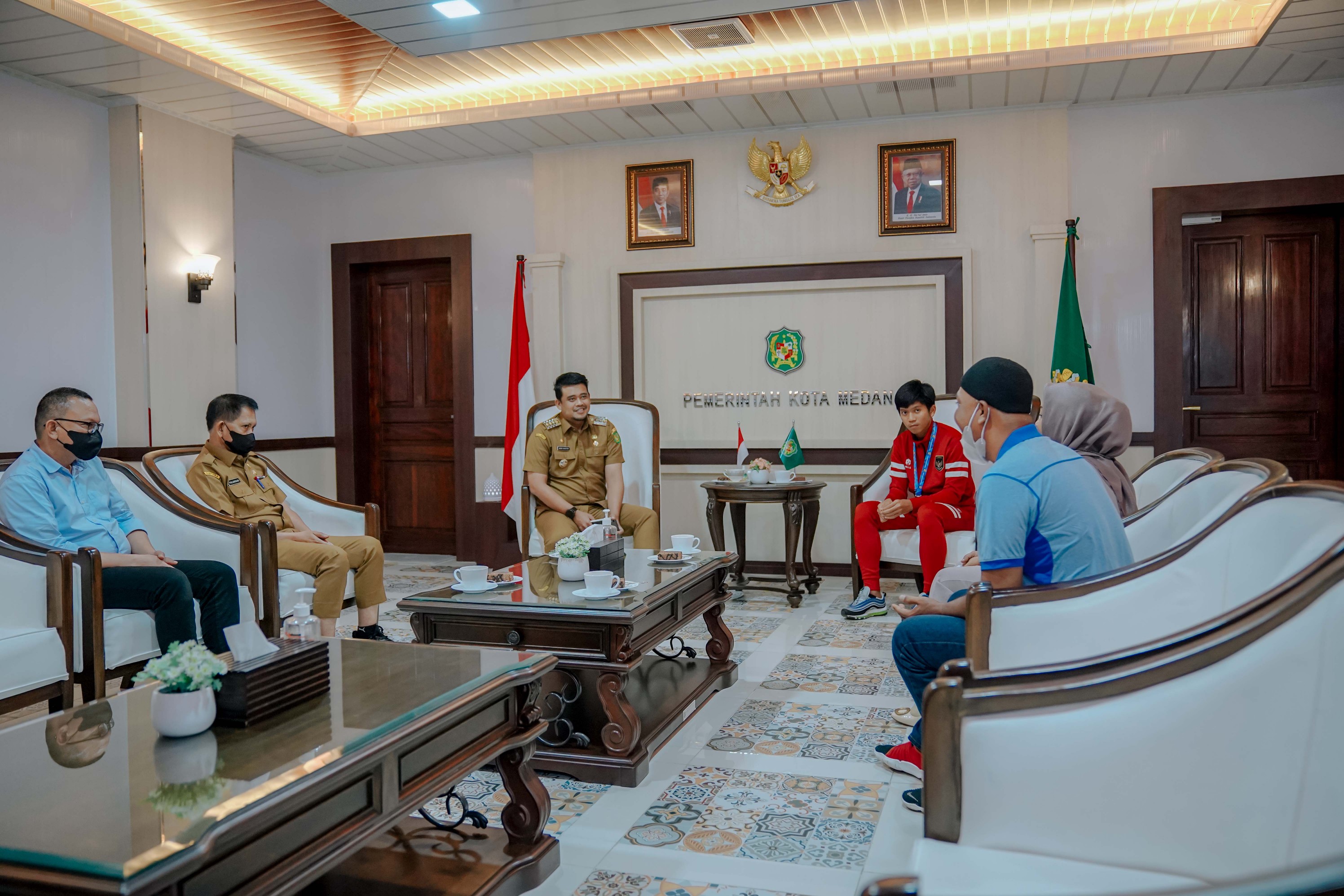 Wali Kota Medan, Bobby Nasution Menerima Kedatangan Crespo di Balai Kota Medan, Rabu (23/8) Siang