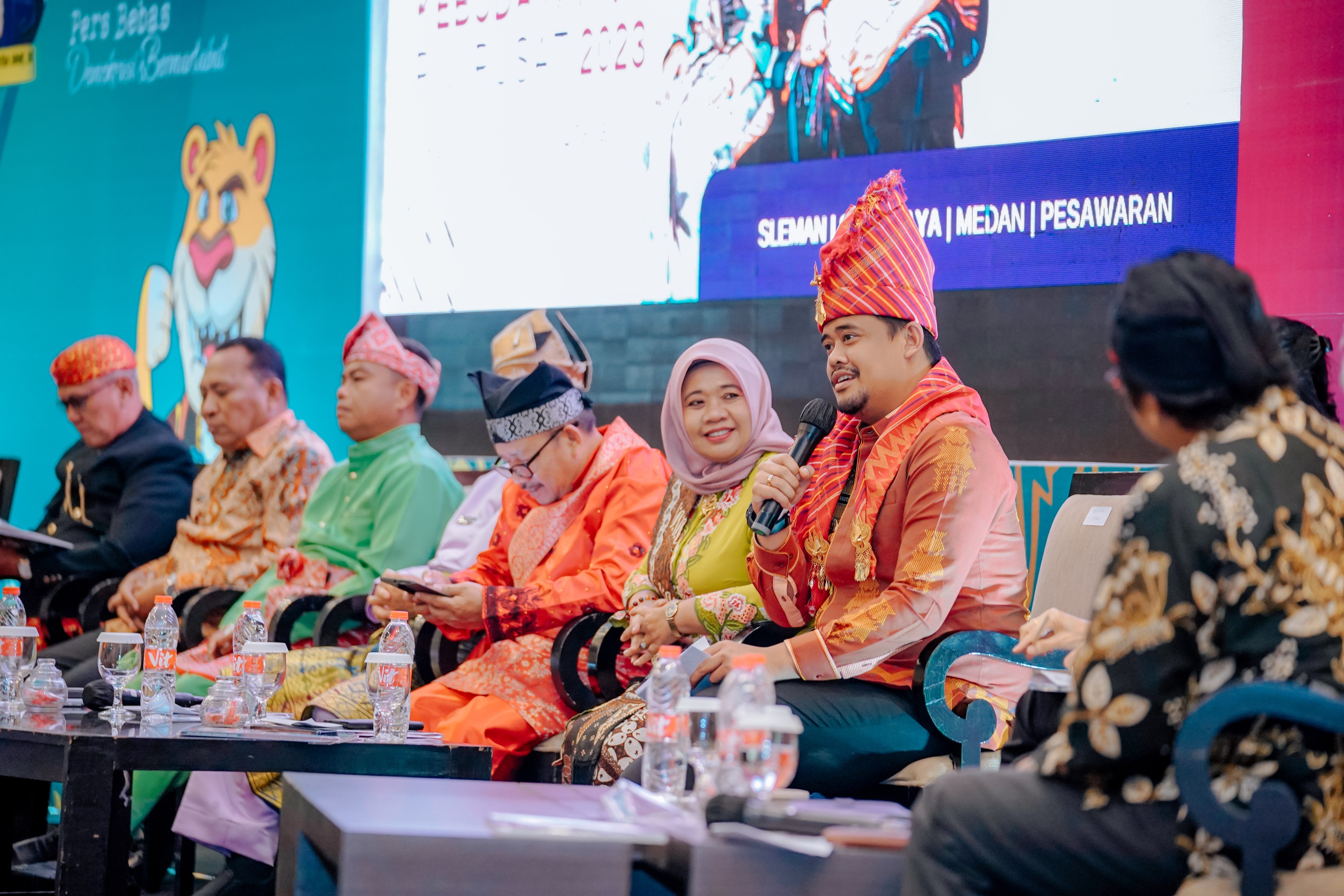 Wali Kota Medan, Bobby Nasution Menjadi Narasumber Dalam Dialog Kebudayaan Yang Digelar Persatuan Wartawan Indonesia (PWI) Pusat Sebagai Rangkaian Untuk Meramaikan Kegiatan Hari Pers Nasional (HPN) 2023 di Santika Dyandra Hotel, Medan, Selasa (7/2)