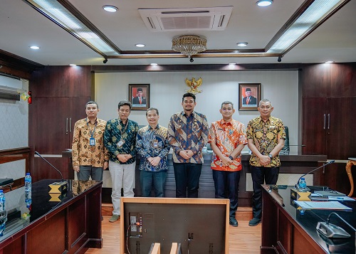 Bobby Nasution Pada Exit Meeting Pemeriksaan Interim Atas Laporan Keuangan Pemko Medan Tahun Anggaran 2022 Tim BPK Provinsi Sumut di Balai Kota Medan, Kamis (9/3).