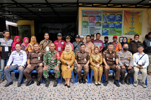 Kec. Medan Tembung Berkolaborasi Dengan Kejaksaan Negeri Medan Gelar Sosialisasi Kesadaran Hukum di Aula Kantor Lurah Tembung, Selasa (29/11).