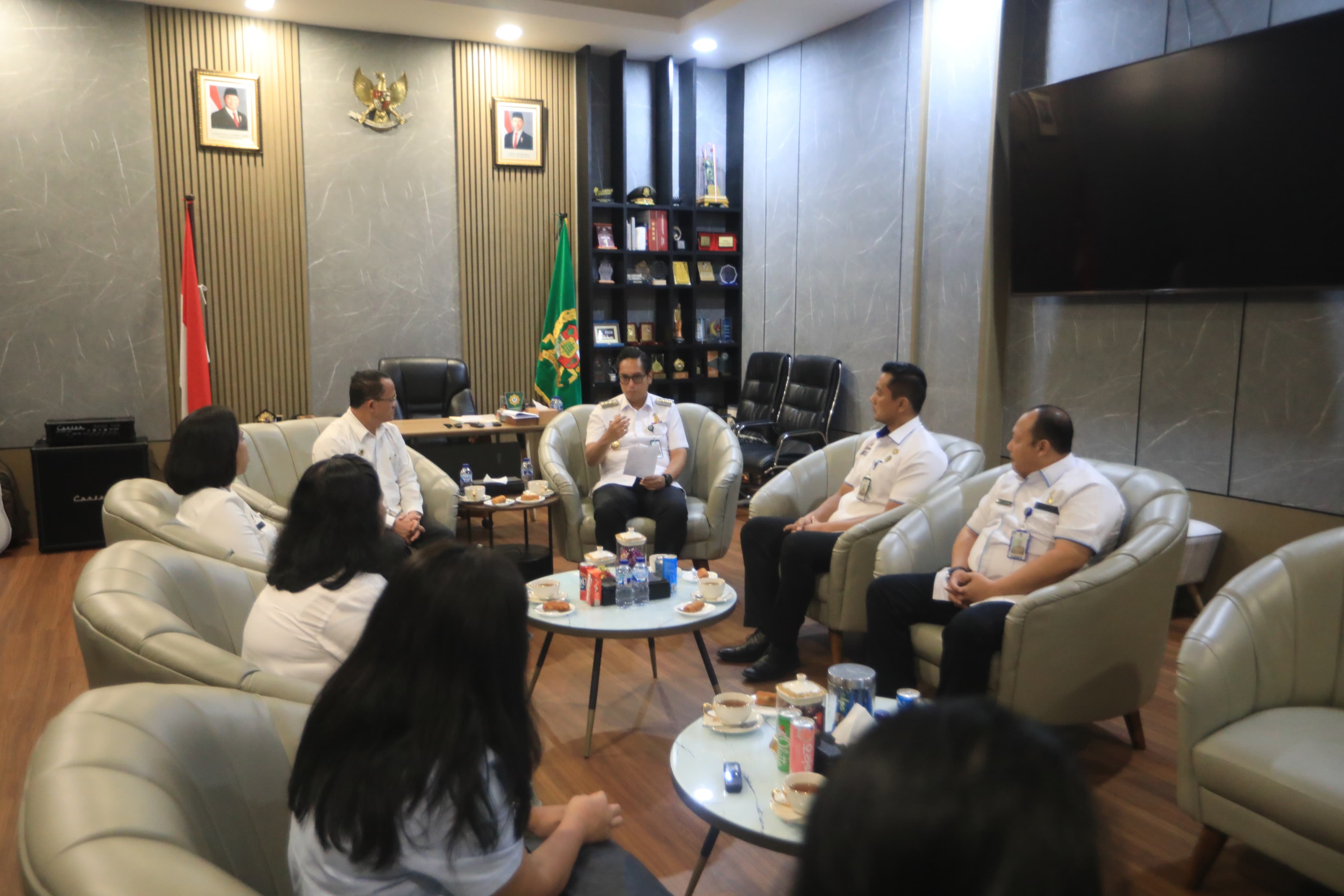 Di Medan Berjalan Dengan Baik, Rico Waas: MBG program Prioritas Presiden Prabowo yang Multiplier Effect