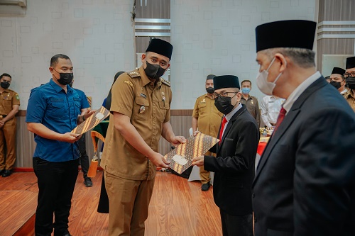 Lantik Pengurus Baznas Kota medan, Bobby Nasution: Pemko Medan Tunggu Aksi Permudah Masyarakat Bayar Zakat