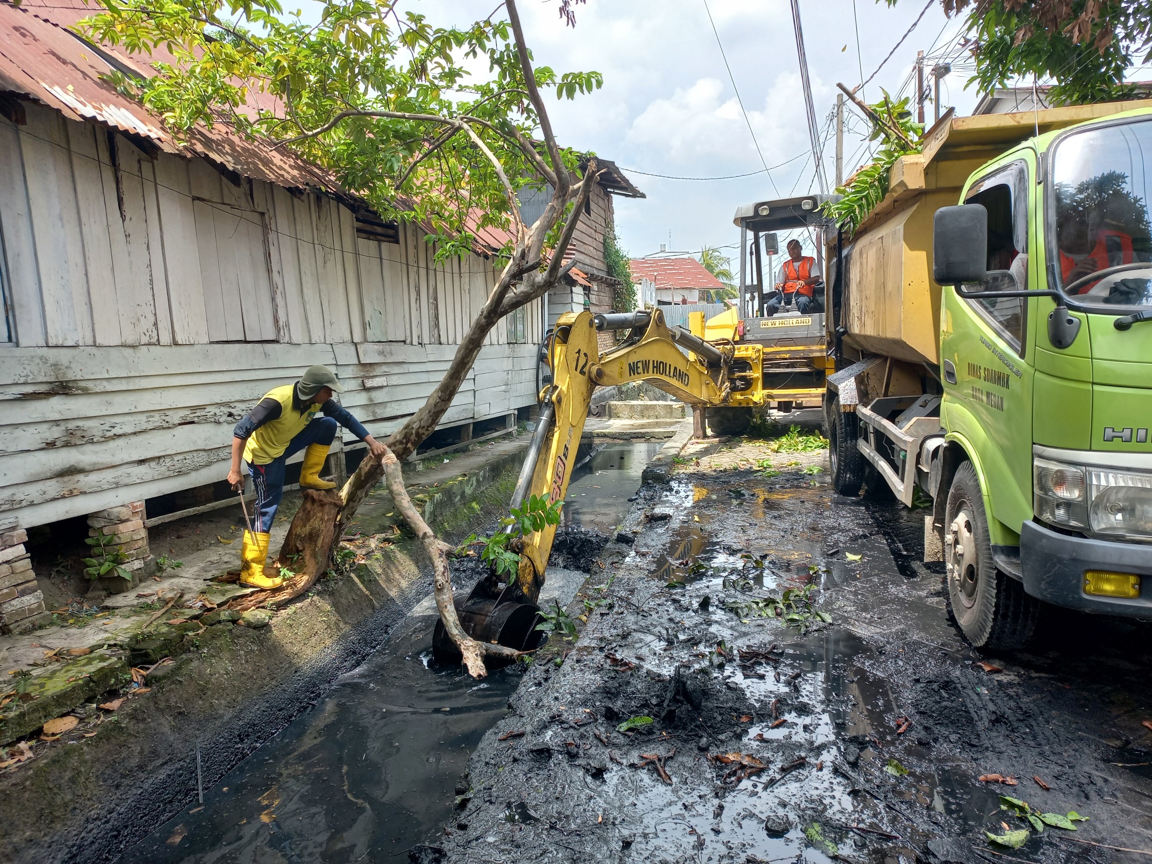 Dinas SDABMBK Bangun & Tingkatkan Saluran Drainase Sepanjang 1.532 Meter Sejak Januari-Mei 2023