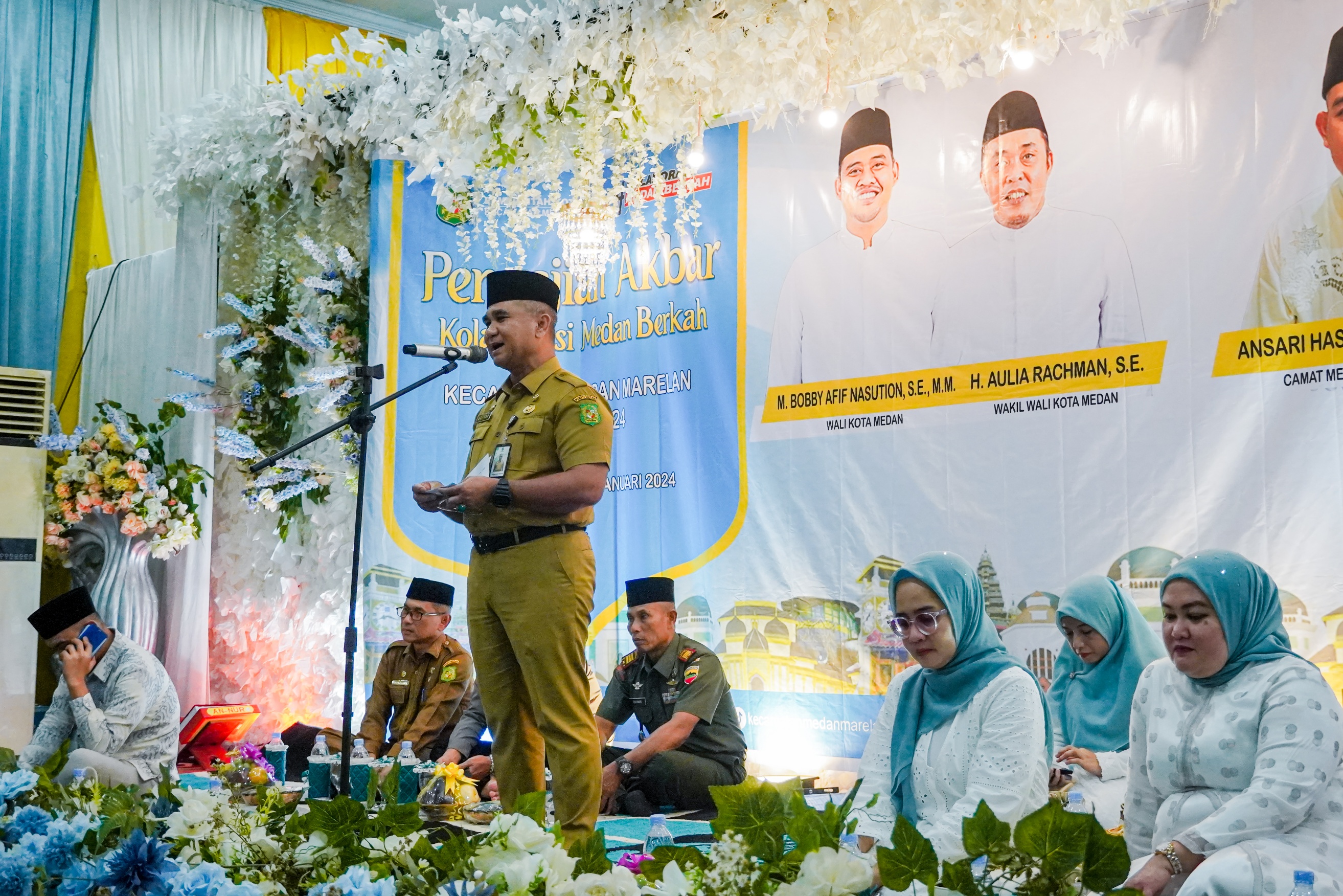 Pengajian Akbar yang dihadiri oleh Asisten Pemerintah dan Sosial, Muhammad Sofyan yang diisi dengan Tausiyah agama dan pemberian santunan untuk kaum dhuafa.