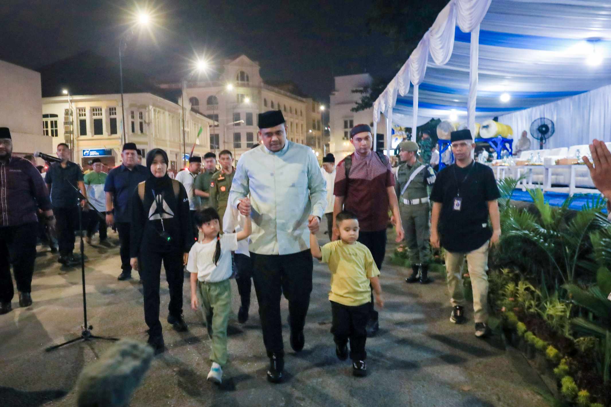 Semarak Pawai Kendaraan Meriahkan Malam Takbiran Idul Fitri 1445 H, Bobby Nasution Berharap Masyarakat Mendapatkan Keberkahan