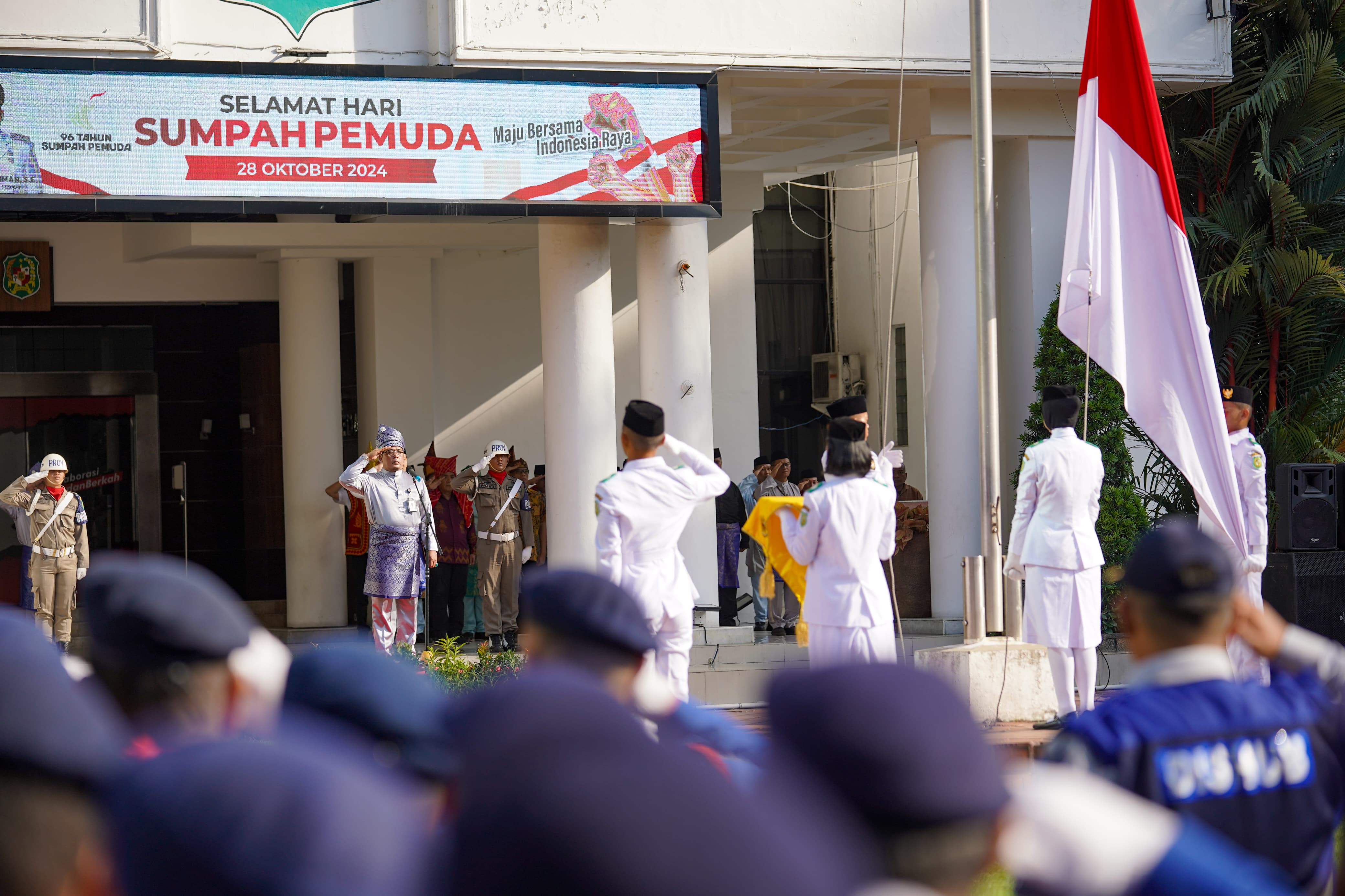 Pimpin Upacara Hari Sumpah Pemuda di Balai Kota, Ini Pesan Penting yang Disampaikan Plt Wali Kota Medan