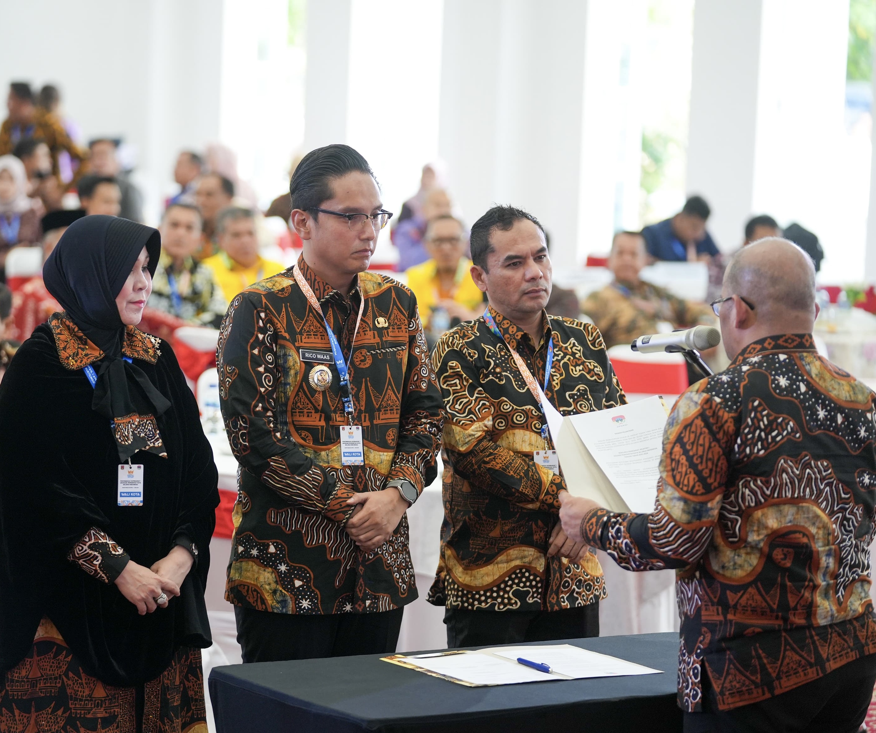 Rico Waas Terpilih Sebagai Ketua Komwil I APEKSI
Bukittinggi