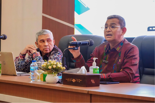 Sekretaris Daerah Kota Medan Wiriya Alrahman Pada Sosialisasi Peraturan Komisi Informasi Nomor 1 Tahun 2021 Tentang Standar Layanan Informasi Publik di Ruang Rapat III Kantor Wali Kota Medan, Jumat (13/10)