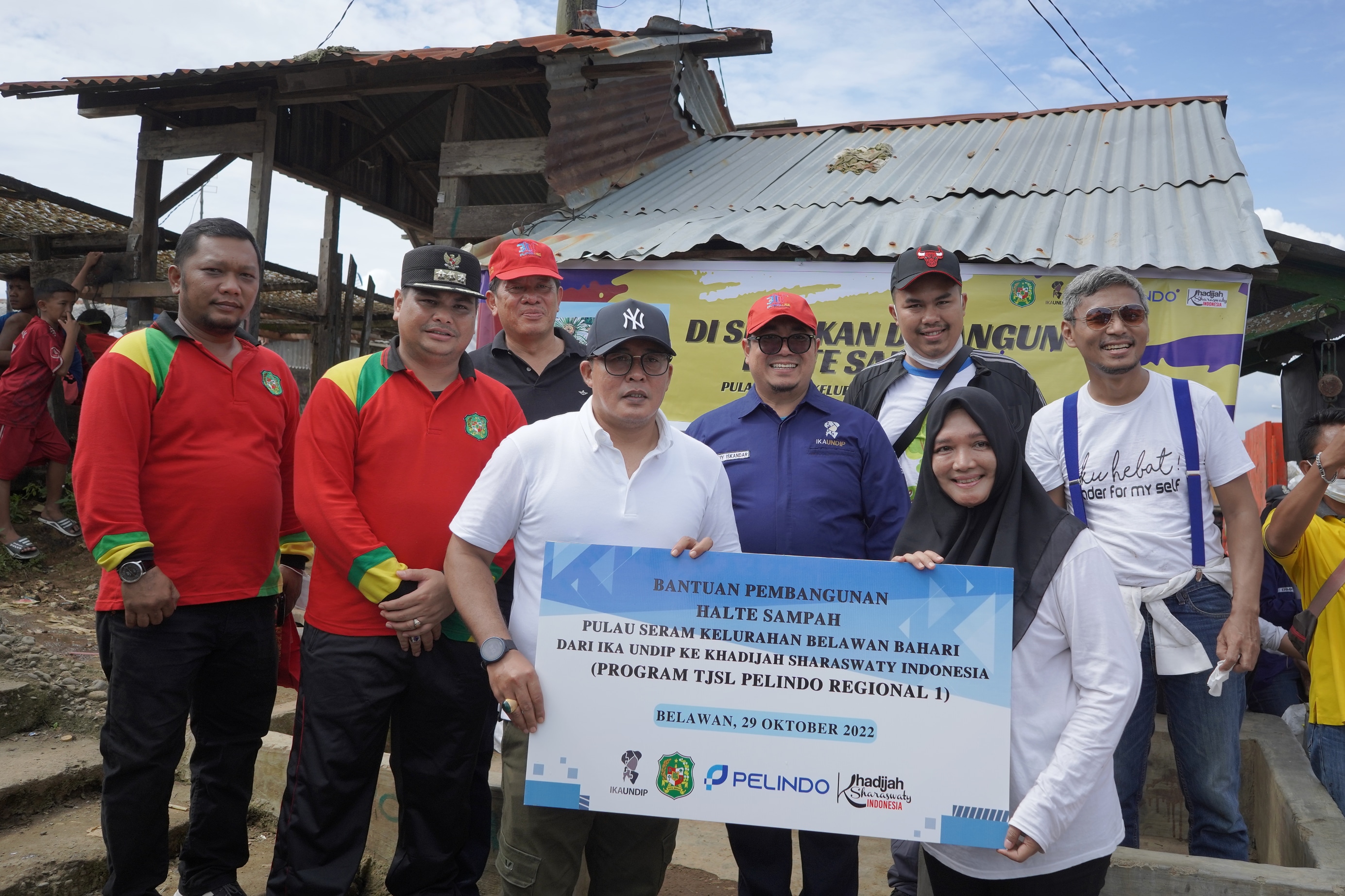 Bobby Nasution Apresiasi Aksi Kolaborasi Bersih-bersih Sungai di Belawan Bahari