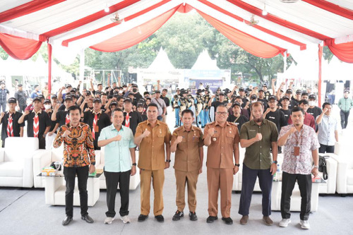 Bobby Nasution diwakili Kadis Pemuda dan Olahraga Pulungan Haharap, Buka Jambore Kewirausahaan Pemuda Kota Medan Tahun 2022, Selasa (29/11) di Lapangan Pertiwi Medan.