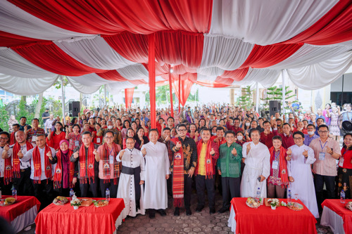 Bobby Nasution Safari Natal di Gereja Santo Paulus Pasar Merah, Jalan HM Jhoni Medan, Minggu (18/12)