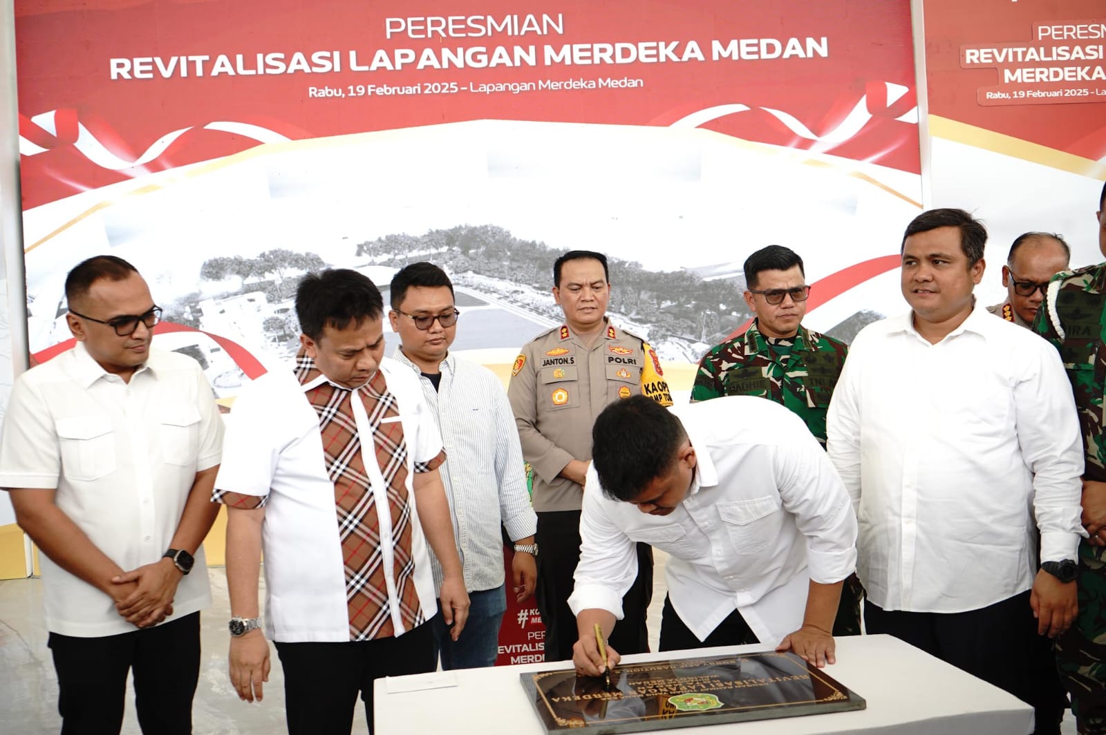 Sehari Sebelum Dilantik Jadi Gubsu, Bobby Nasution Resmikan Hasil Revitalisasi Lapangan Merdeka