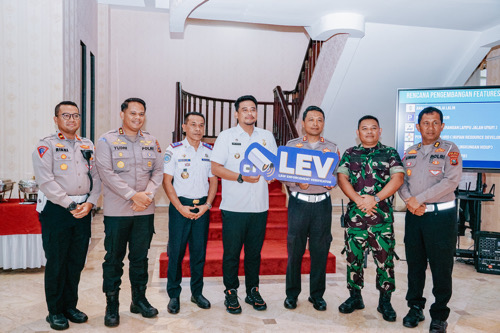 Pemko Medan Menyerahkan Aplikasi Law Enforcemen Verificator (LEV) Kepada Polda Sumut