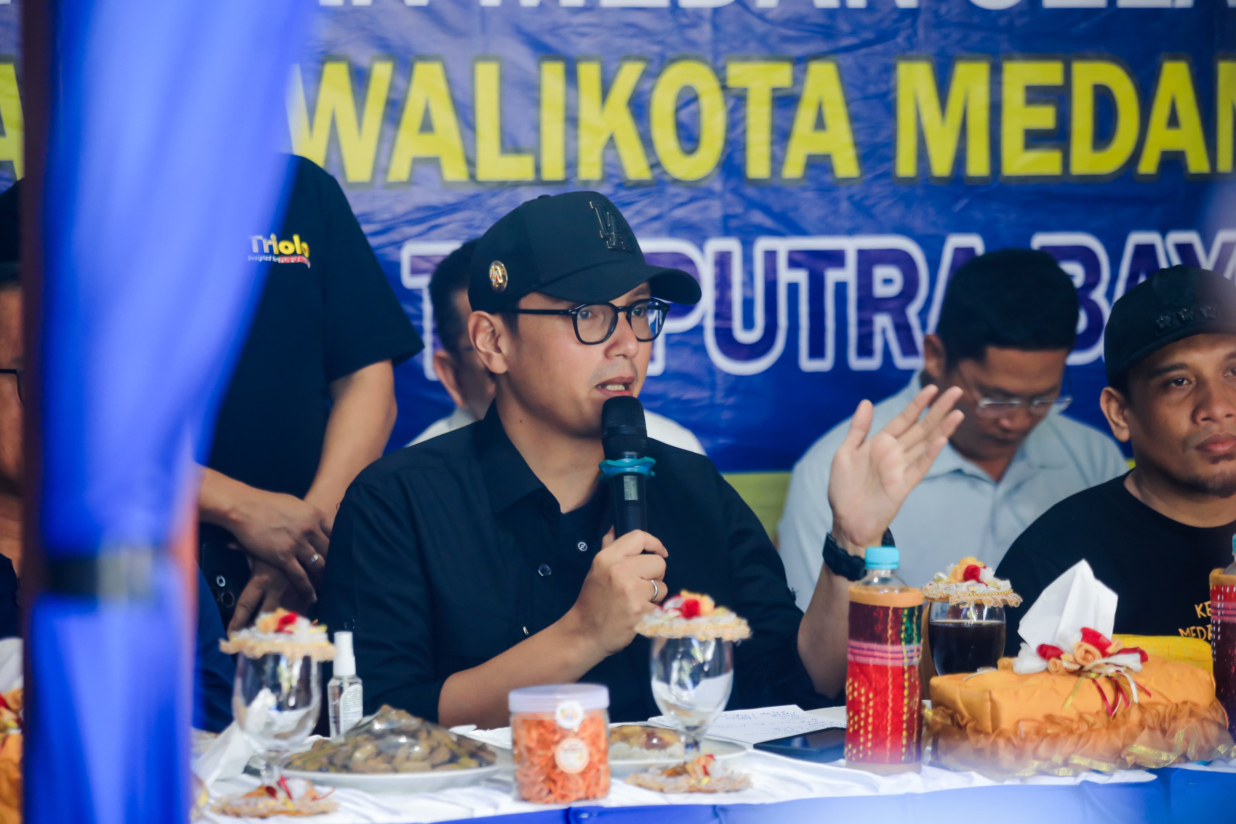 Walikota Medan Rico Waas Menyapa Warga Kecamatan Medan Selayang di Jalan Raharja Lingkungan XII, Kelurahan Tanjung Sari
