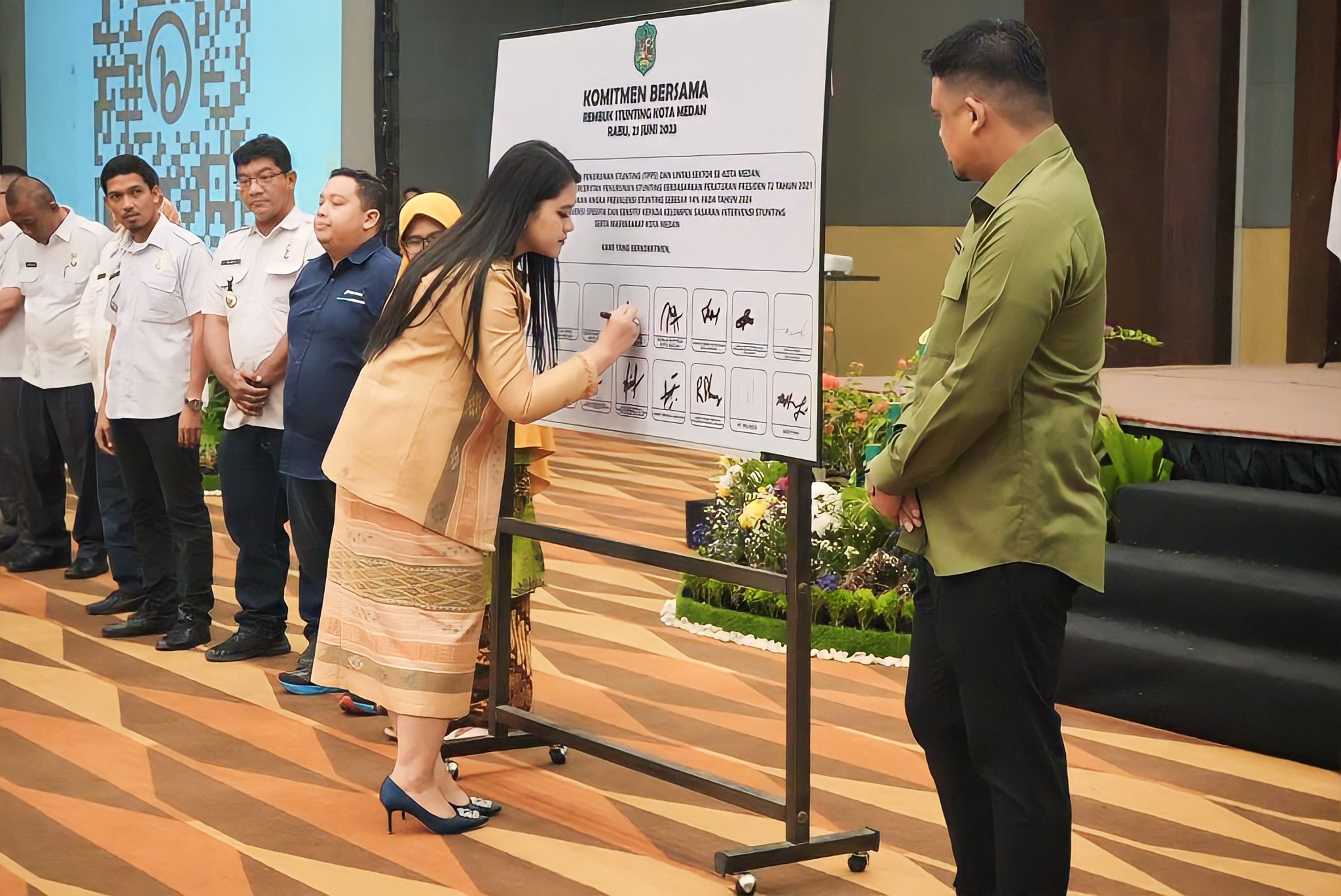 Wali Kota Medan Bobby Nasution Membuka Rembuk Stunting Kota Medan Tahun 2023, di Hotel Santika Premiere Dyandra, Rabu (21/6)