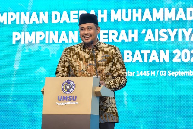 Wali Kota Medan, Bobby Nasution Menghadiri Pengukuhan PD Muhammadiyah dan PD ‘Aisyiyah Medan Masa Jabatan 2022-2027 di Auditorium Universitas Muhammadiyah Sumatera Utara (UMSU), Minggu (3/9/2023)