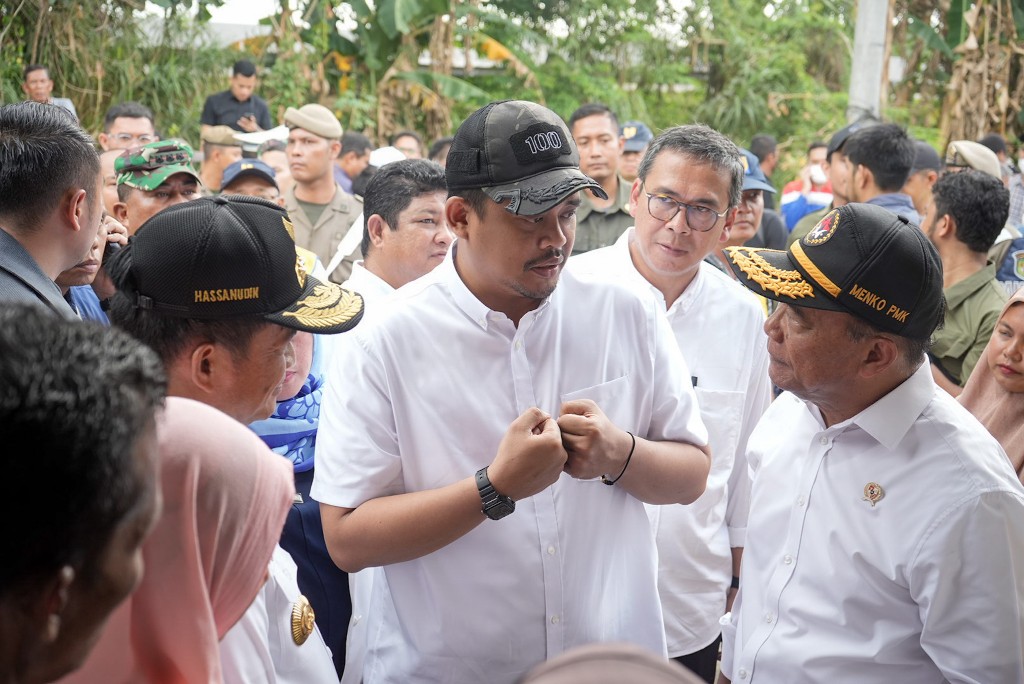 Warga Medan Bisa Berobat Gratis Pakai KTP, Menko PMK Puji Bobby Nasution