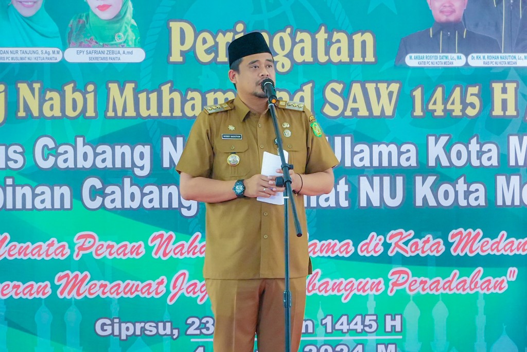 Wali Kota Medan, Bobby Nasution Hadiri Peringatan Isra Mikraj Nabi Muhammad SAW 1445 H dan Penyambutan Bulan Suci Ramadan Pimpinan Cabang (PC) Muslimat MU Medan, di Gedung Kampung Beasiswa Kompleks PRSU, Jalan Gatot Subroto, Senin (4/3/2024)