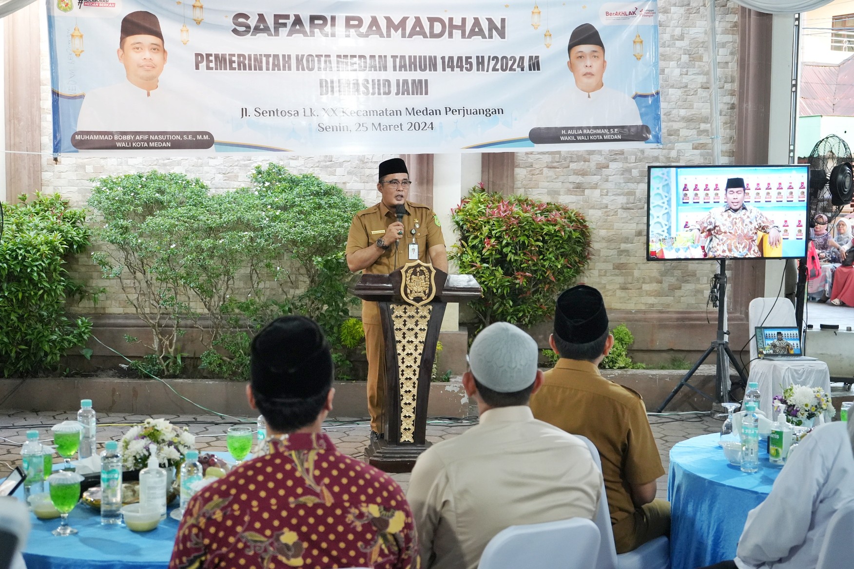 Wakil Wali Kota Medan, H. Aulia Rachman Menghadiri Acara Safari Ramadan Pemko Medan di Masjid Jami' di Jalan Sentosa, Kecamatan Medan Perjuangan, Senin (25/3/2024)