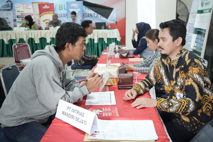 Dinas Ketenagakerjaan Medan, 
Lembali Mengadakan Job Fair.
Digelar di Kantor Camat Medan Labuhan dan Diikuti 10 Perusahaan Yang Menyediakan 29 Jabatan Dengan 243 Lowongan Kerja, Rabu (17/1/2024)