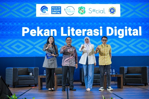 Bobby Nasution diwakili Kepala Dinas Komunikasi dan Informatika Medan, Arrahmaan Pane Pada Acara Pekan Literasi Digital