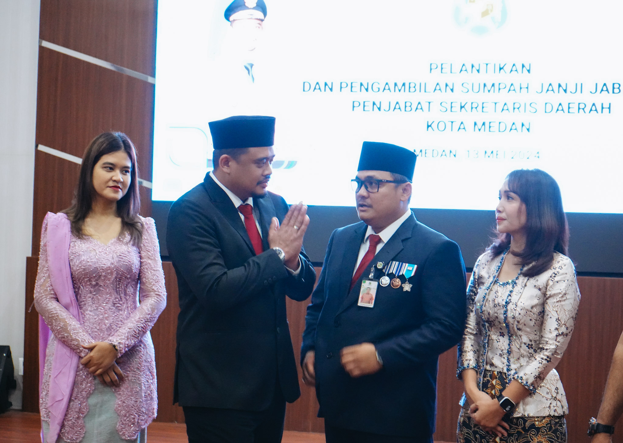 Lantik Topan Ginting Jadi Penjabat Sekda Medan, Bobby Nasution Berpesan Ciptakan Lingkungan Internal dan Eksternal Pemko yang Kondusif