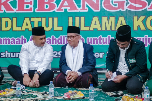 Bobby Nasution diwakili Asisten Pemerintah dan Sosial Muhammad Sofyan Hadiri Halaqah Kebangsaan yang digelar Pengurus Cabang Nahdhatul Ulama Medan di Mesjid Raya Al Mashun, Minggu (29/10/2023).