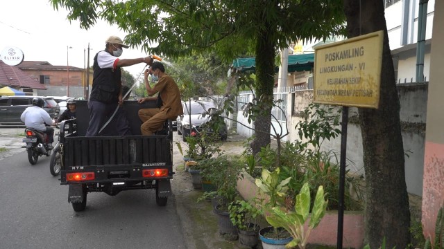 Kelurahan Sekip Gelar Gotong Royong Rumah Ibadah, Wujud Dalam Upaya Penanganan Kebersihan