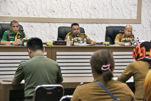 Kabag Kesejahteraan Rakyat Setda Kota Medan, M. Ali Hanafia Memimpin Rapat Persiapan Porkot Medan Ke XII Tahun 2022 Yang Diadakan di Kantor Wali Kota Medan, Selasa (12/7)