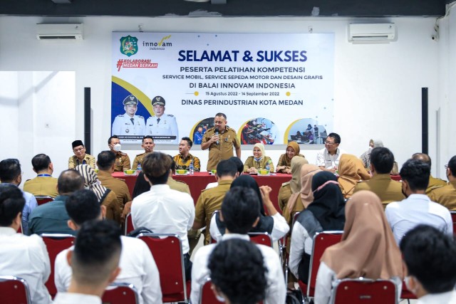 Dinas Perindustrian Berkolaborasi Dengan Innovam Indonesia Menggelar Pelatihan Kompetensi, di Balai Innovam Indonesia, Kompleks CBD Polonia, Senin (15/8)