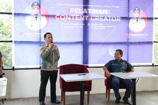 Dinas Komunikasi dan Informatika (Kominfo) Medan Bekerja Sama Dengan PT Telkom Indonesia Menggelar Pelatihan Content Creator, di Junction Cafe, Kamis (29/9)