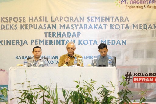 Kepala Balitbang, Irwan Ritonga Menghadiri Survei Indeks Kepuasan Masyarakat (IKM) Kota Medan Tahap II Periode Juli-September 2022 di 21 Kecamatan se-Kota Medan, di Hotel Grand Kanaya, Selasa (4/10)