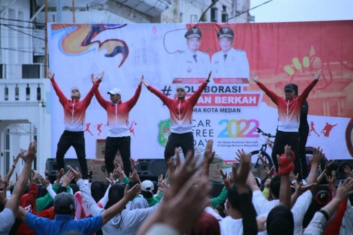 Antusias Masyarakat Medan Memanfaatkan Ajang Car Free Day (CFD) di Kawasan Lapangan Merdeka dan Sekitarnya Yang Digelar Pemko Melalui Dinas Pemuda dan Olahraga tetap Tinggi, Minggu (13/11)