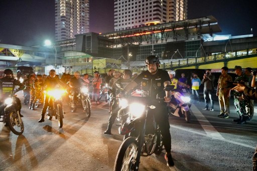 Wali Kota Medan, Bobby Nasution Meluncurkan Satuan Tugas (Satgas) Medan Kondusif, Di Depan Kantor Wali Kota, Sabtu (3/12) Malam