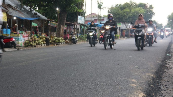 Sejumlah Warga Yang Tinggal dan Memiliki Usaha di Jalan STM Ujung, Kelurahan Suka Maju, Kecamatan Medan Johor Mengapresiasi dan Bersyukur Jalan STM Ujung Telah Diaspal Oleh Pemko Medan Melalui Dinas SDABMBK