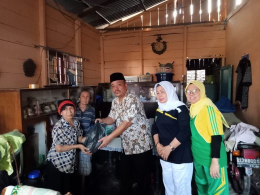 Program Jumat Berkah Medan Perjuangan Bantu Warga Miskin