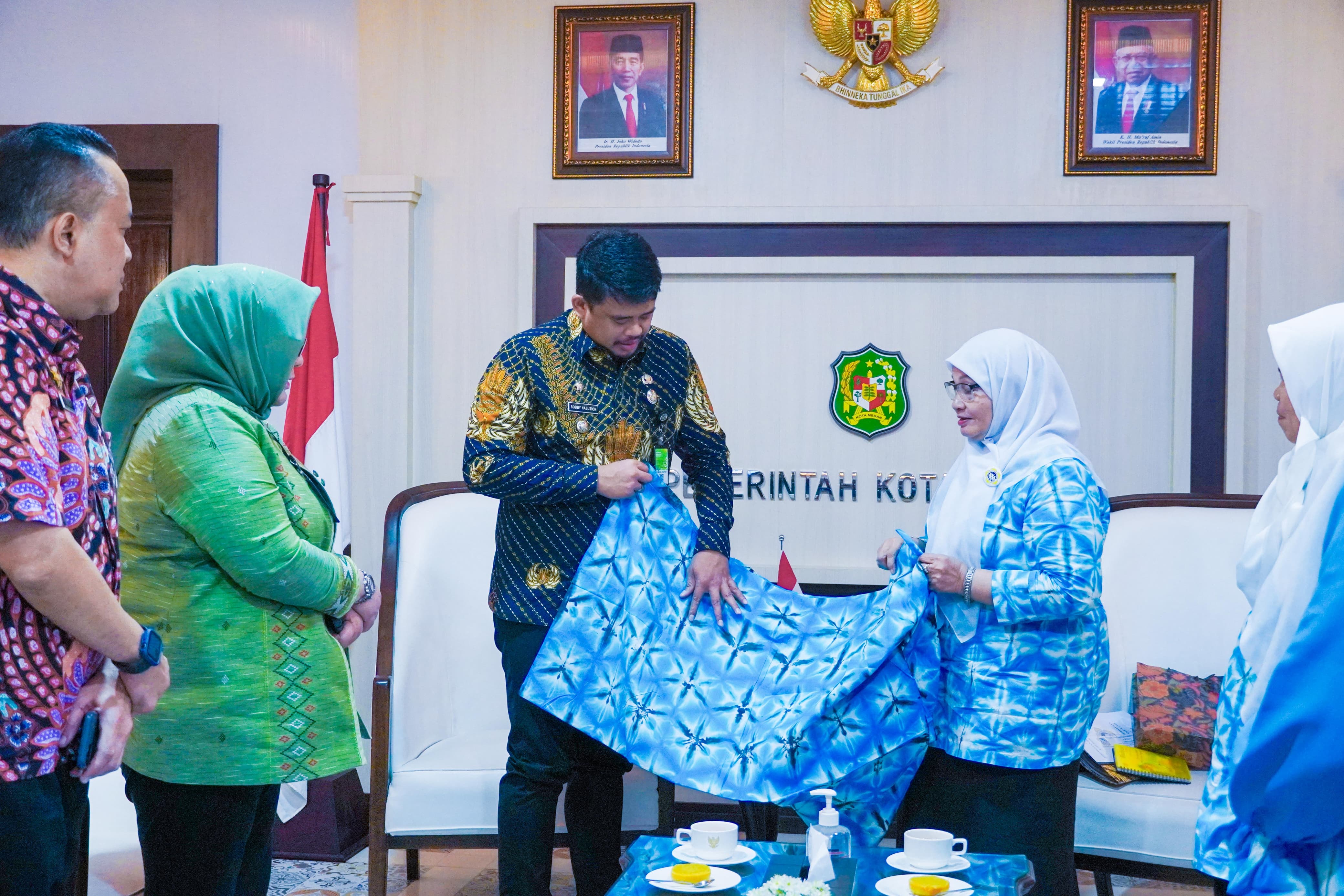 Wali Kota Medan, Bobby Nasution Menerima Jajaran Pengurus LPPLU Kota Medan Yang Diketuai Fahrizar Iskandar Harahap di Balai Kota Medan, Kamis (1/8/2024)