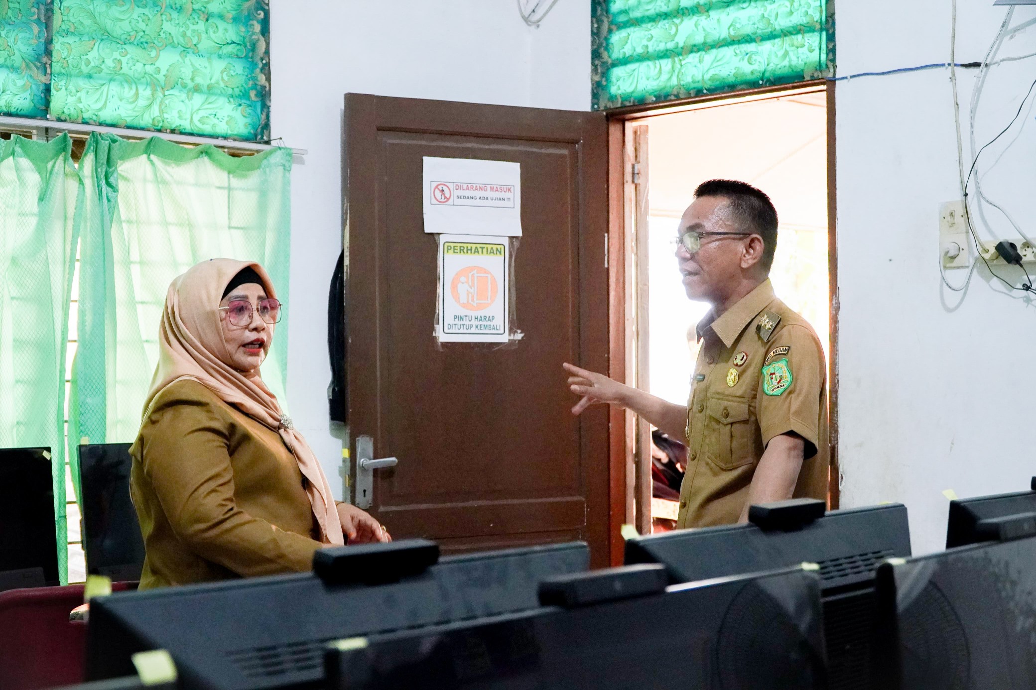 Wakil Wali Kota Medan, H. Zakiyuddin Harahap Mengunjungi Sekolah Dasar Tempatnya Dulu Menimbah Ilmu di Jalan Ibrahim Umar, Kecamatan Medan Perjuangan, Senin (10/3/2025)