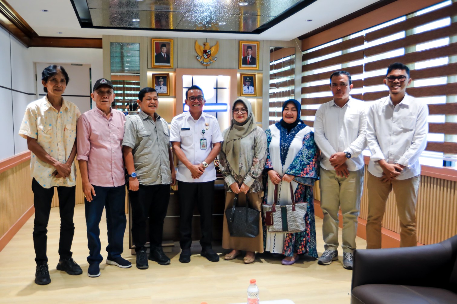 Wakil Wali Kota Medan, H. Zakiyuddin Harahap Menerima Audiensi Panitia Reuni Akbar Ika Fakultas Ekonomi UMA di Balai Kota, Rabu (9/7/2025)