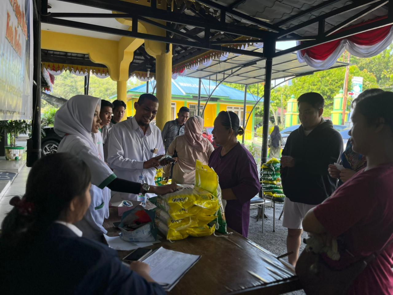 Bantu Masyarakat Peroleh Beras Dengan Harga Terjangkau, Pemko Medan Gelar Gerakan Pangan Murah