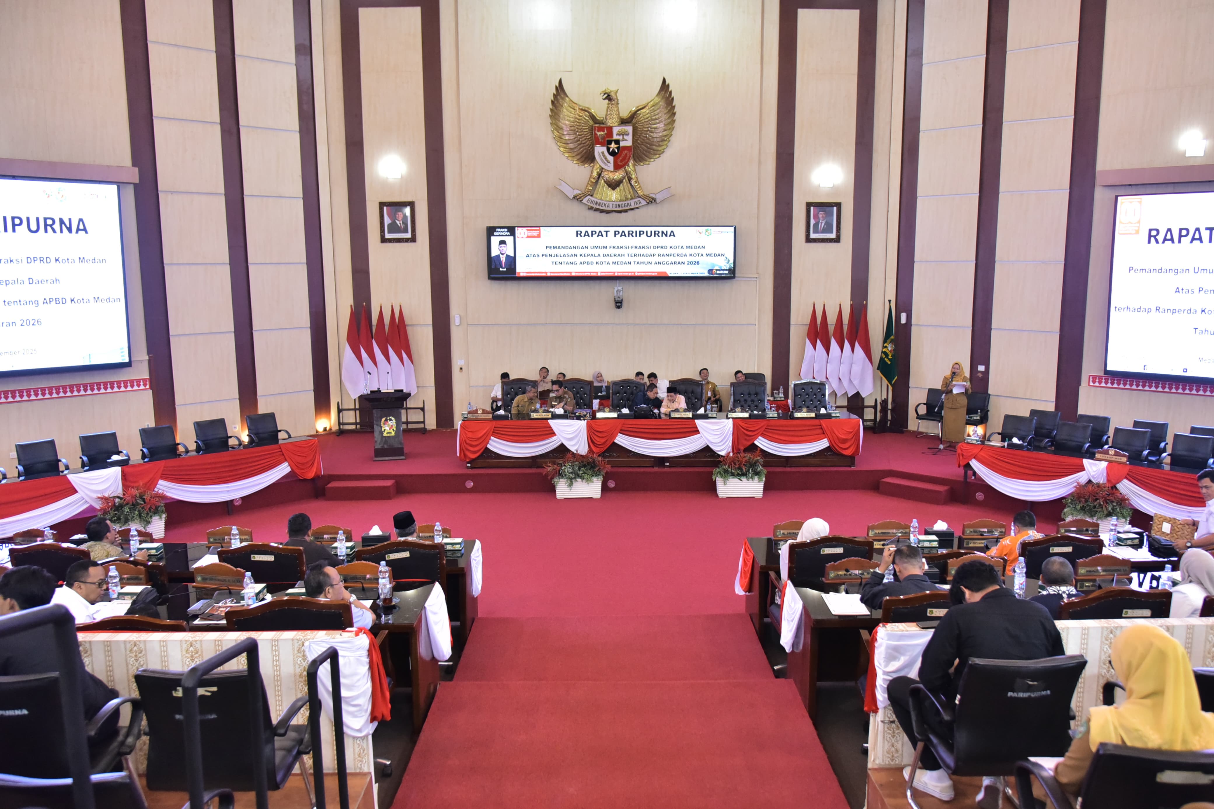 Rico Waas Hadiri Paripurna Pemandangan Umum Fraksi-Fraksi, DPRD Medan Apresiasi Pergeseran Anggaran Untuk Benahi Kawasan Medan Utara