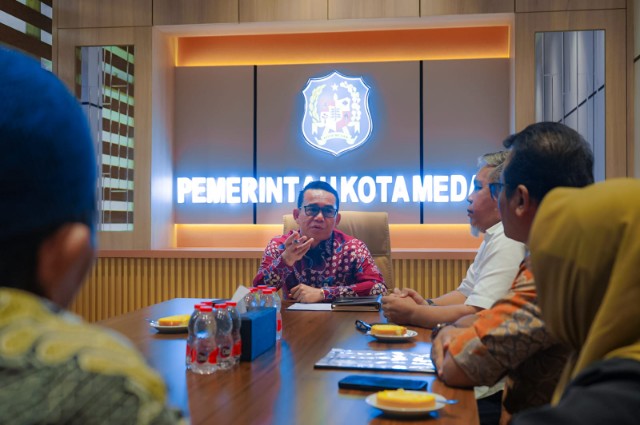 Wakil Wali Kota Medan, H. Zakiyuddin Harahap Menerima Audiensi Dari Pengurus Ikatan Pencak Silat Indonesia (IPSI) Kota Medan, di Balai Kota, Kamis (30/10/2025)