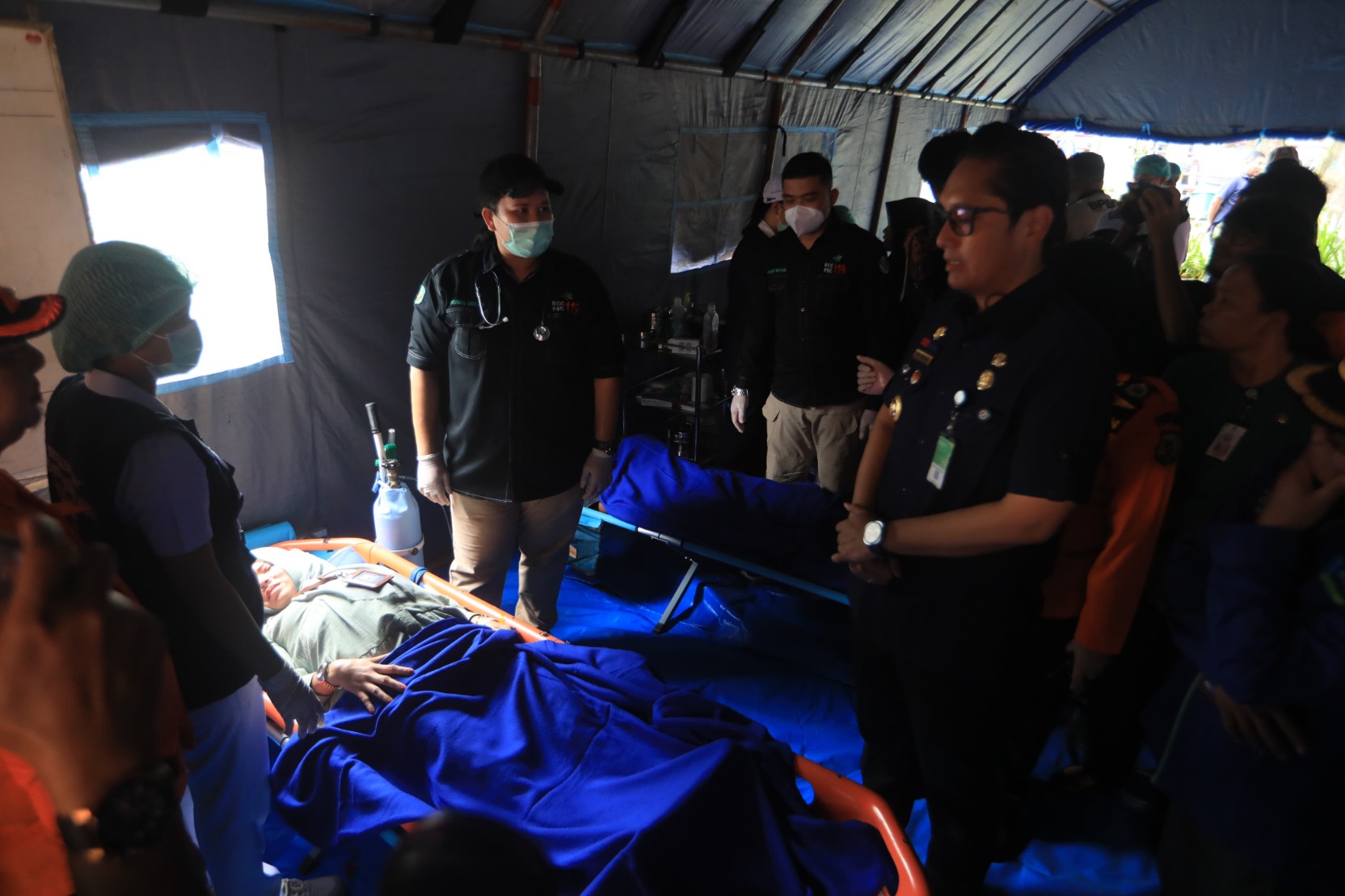 Wali Kota Medan, Rico Tri Putra Bayu Waas Melakukan Simulasi Siaga Bencana Gempa Bumi di Kantor Wali Kota, Selasa (4/11/2025)