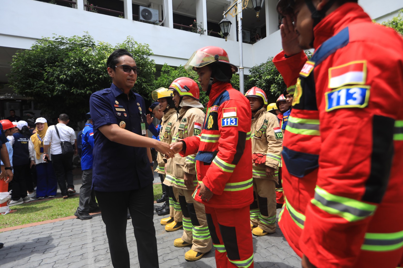 Wali Kota Medan, Rico Tri Putra Bayu Waas Sosialisasi dan Simulasi Kesiapsiagaan Menghadapi Bencana Gempa Bumi yang Digelar di Kantor Wali Kota Medan, Selasa (4/11/2025)