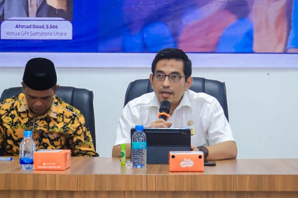 Kepala Bappeda Ferry Ichsan Menghadiri Launching Rumah Ibadah dan Madrasah Ramah Anak Yang Digelar di Aula Kantor Kemenag Medan, Rabu (12/11/2025)