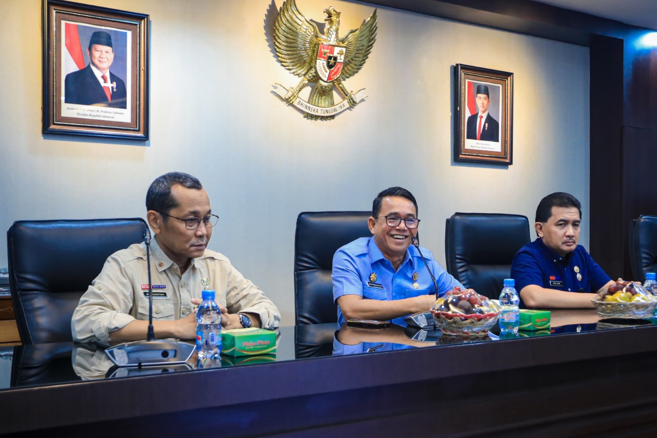 Wakil Wali Kota Medan, H. Zakiyuddin Harahap Meluncurkan Sistem Informasi Analisa APBD (SIMONALISA) di Ruang Rapat I Kantor Wali Kota Medan, Selasa (25/11/2025)